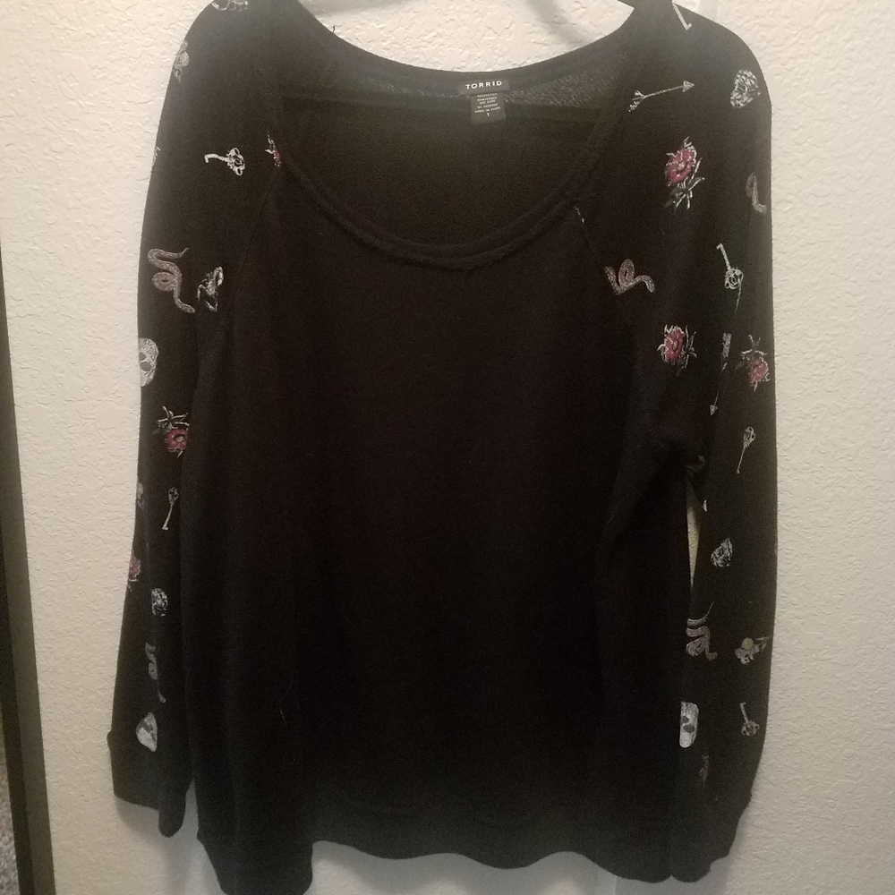 Torrid Snakes & Skulls Black Sweater